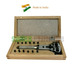 CASE OPENER  WITH 3 CHUCKS IN WOODEN BOX